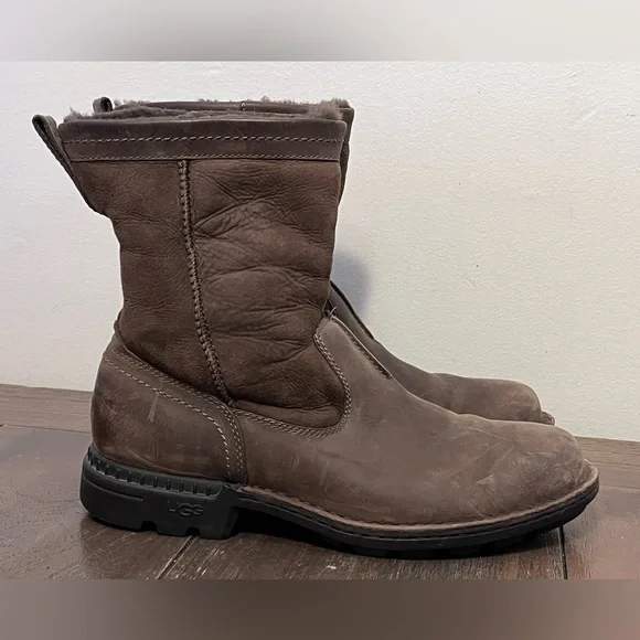 UGG Hartsville Brown Boots Mens size 9 - Picture 7 of 11